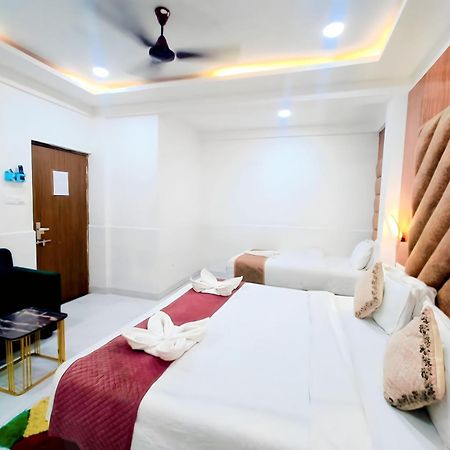 Hotel Small Daddy Plus Calangute Exterior photo